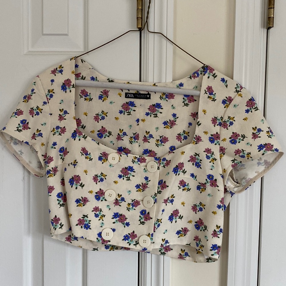 ZARA cropped top - part of set, goes with a skirt - size medium